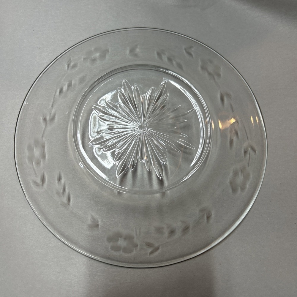 Vintage Floral Etched Glass 8" Luncheon Plates Set Of 4 - Picture 3 of 3